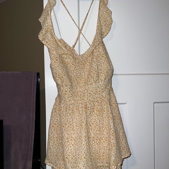 Altar'd State Cream Floral Romper - Picture 1 of 4